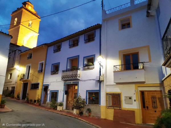Chalet adosado en Pintor Gines, Casco urbano, Polop photo 2
