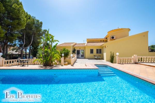 Частный шале на продаже в Casa o chalet en Calle Carrascar de Parcent, Montebello - Nou Espai, La Nucia, Ла Нусия photo 1