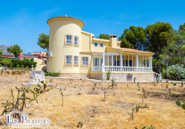 Частный шале на продаже в Casa o chalet en Calle Carrascar de Parcent, Montebello - Nou Espai, La Nucia, Ла Нусия thumbnail 1