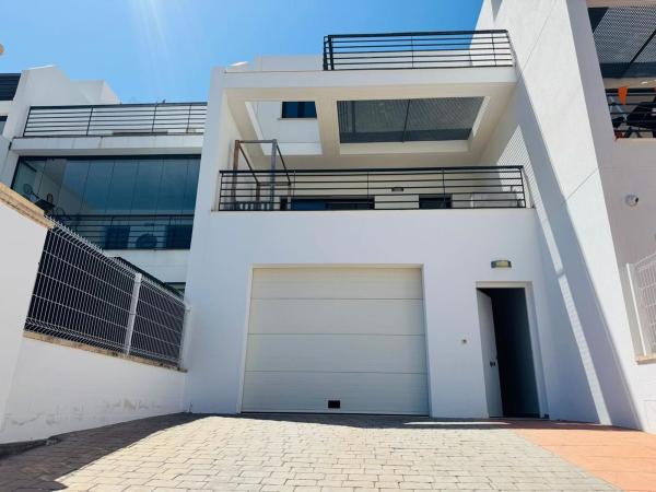 Chalet pareado en Calle Merla, 20, L'Albir, Alfaz del Pi thumbnail 1