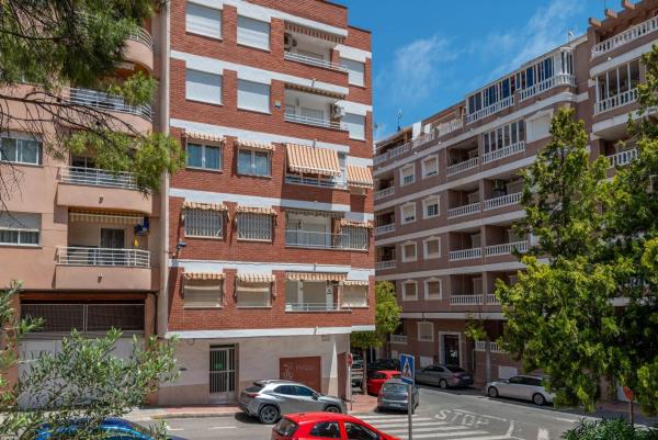 Venta de piso en Piso en Calle Galeón, Playa del Cura, Torrevieja, Torrevieja
photo 1