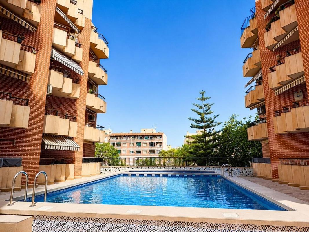 Sprzedaż mieszkania w Piso en Calle Concordia, Playa del Cura, Torrevieja, Torrevieja
photo 1