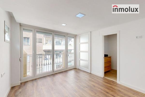 Venta de piso en Piso en Calle General Primo de Rivera, Casco Histórico-Santa Cruz, Alicante / Alacant, Alicante / Alacant
 photo 4