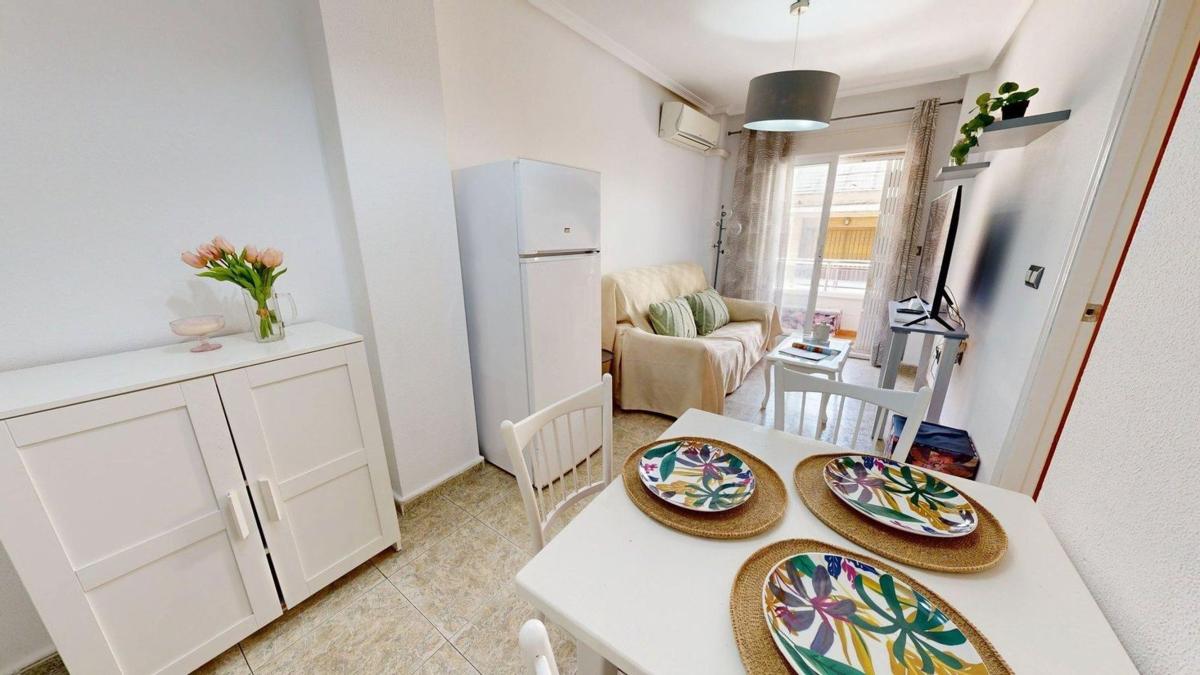 Продажа квартиры на Piso en Calle Patricio Zammit, Las Piscinas Naturales, Torrevieja, Торревьеха
photo 2