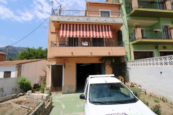 Chalet pareado en Calle San Fernando, Castell de Castells photo 1