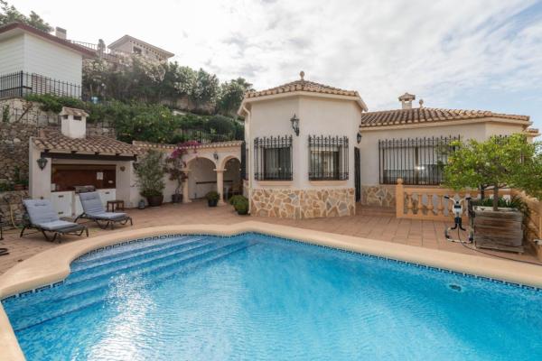 Chalet independiente en venta en Casa o chalet en La Pedrera-Vessanes, Denia, Denia
thumbnail 1
