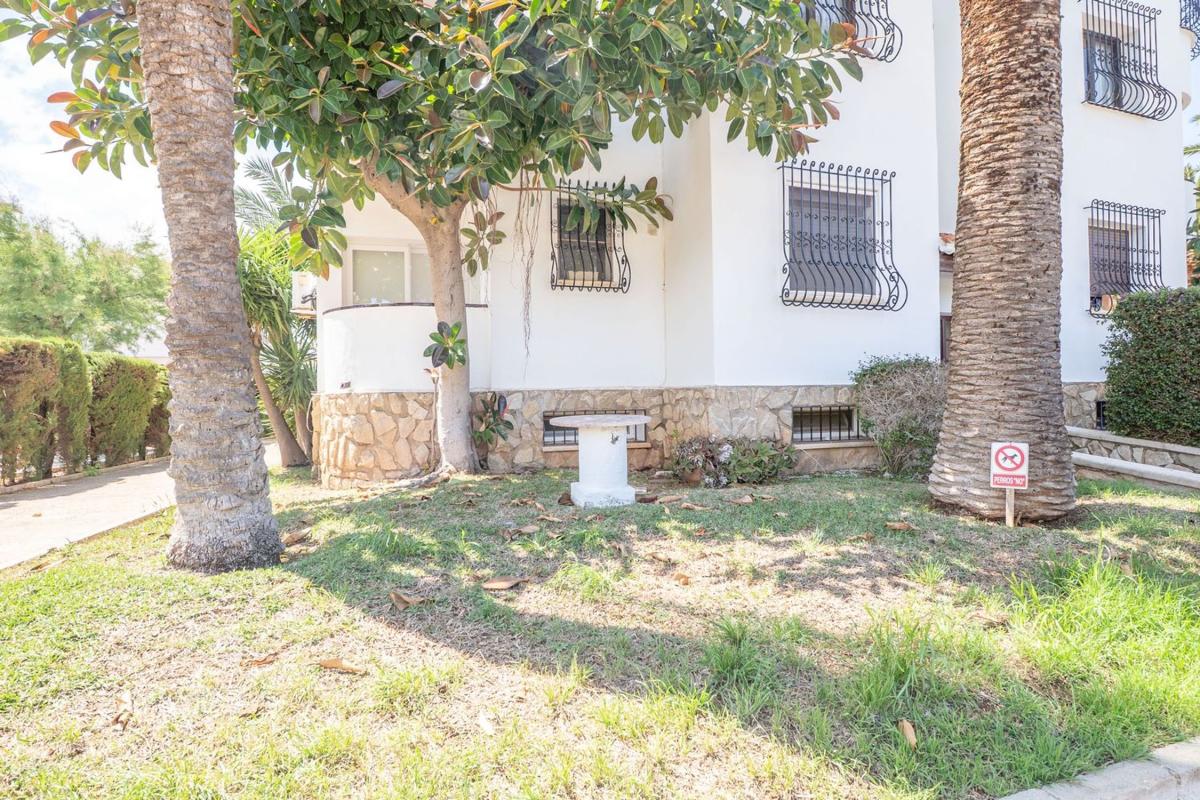 Venta de piso en Piso en Calle del Flamenc, Les Bovetes-La Felicidad, Denia, Denia
photo 3