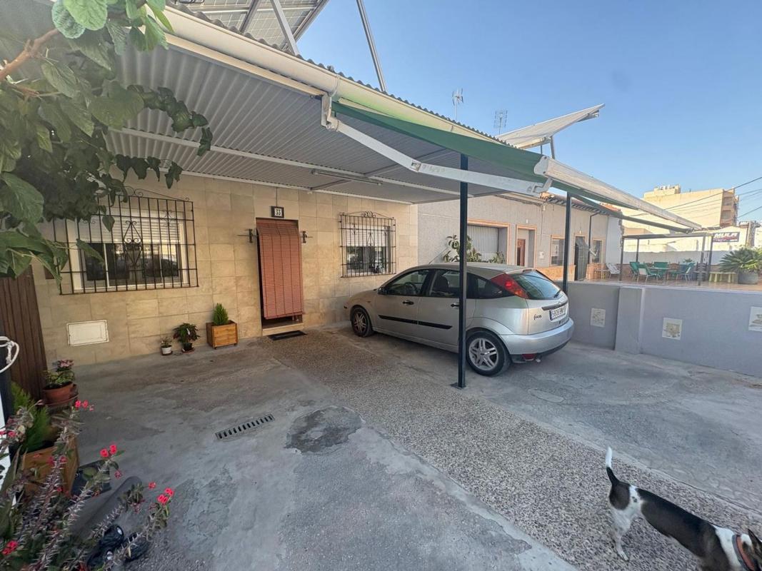 Properties for sale and rent in Spain photo 2