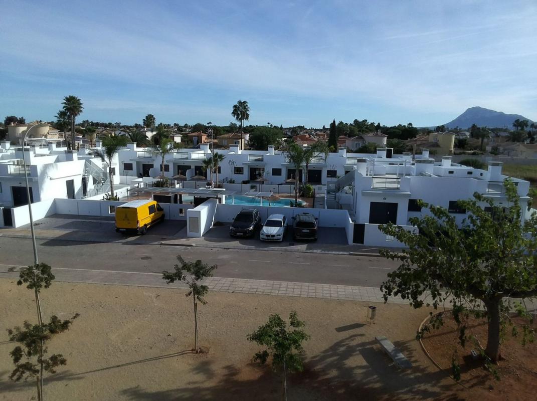 Properties for sale and rent in Spain photo 2