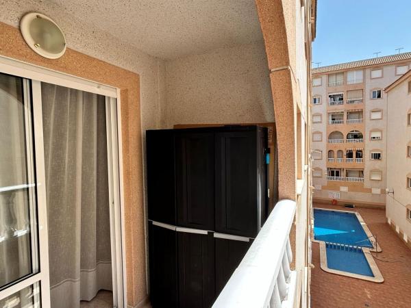 Продажа квартиры на Piso en Antonio Machado, Torrevieja, Торревьеха
photo 1