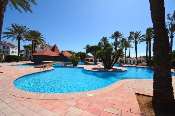 Venta de piso en Piso en Calle Òliba s/n, El Palmar-Los Molinos, Denia, Denia
thumbnail 1
