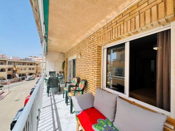 Venta de piso en Piso en Calle Antonio Gil, Gaspar Perrelló, Torrevieja, Torrevieja
 photo 2