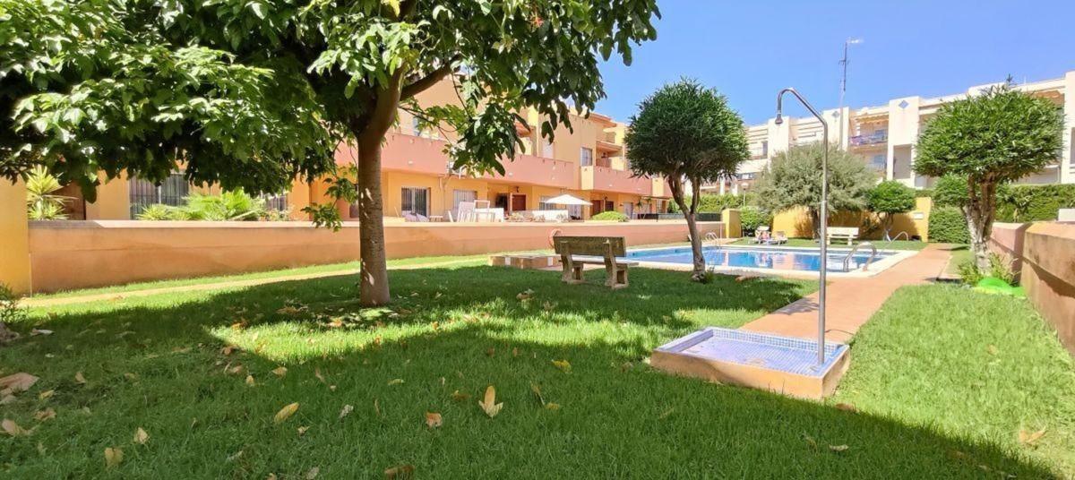 Venta de chalet adosado en Chalet adosado en Calle Tierra, Aguamarina, Orihuela , Orihuela photo 2