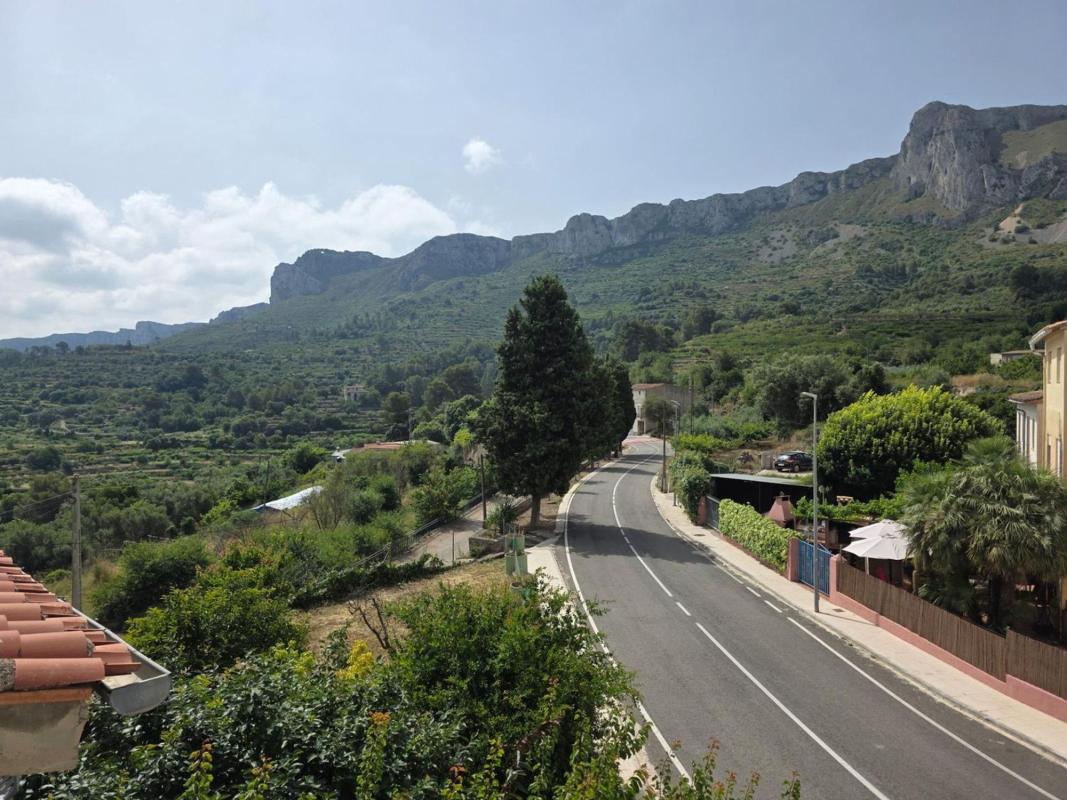 Properties for sale and rent in Spain photo 4