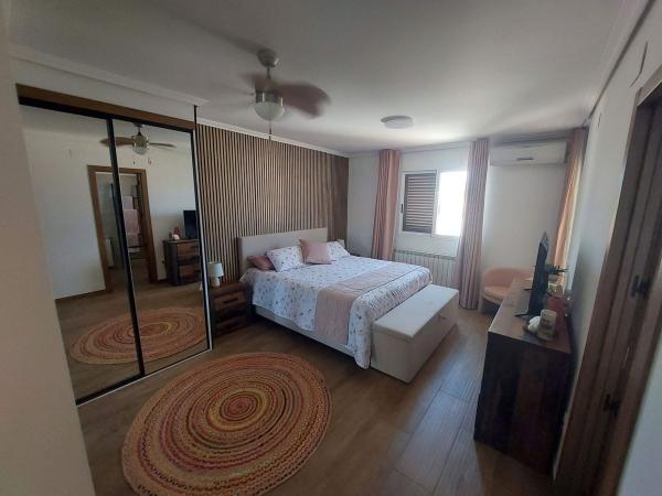 Chalet pareado en Avenida de Estocolmo, Zona Sierra Helada, Benidorm thumbnail 2