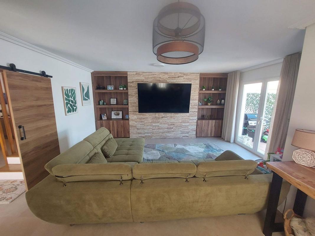 Properties for sale and rent in Spain photo 5