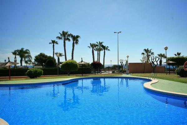 Chalet adosado en Calle del Mar, Aguamarina, Orihuela thumbnail 1
