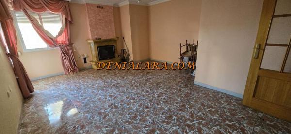 Venta de piso en Piso en Avenida de Gandia, Centro Urbano, Denia, Denia
 photo 1