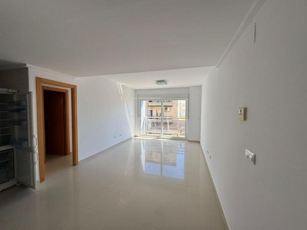 Sprzedaż mieszkania w Piso en Avenida Constitució, El Verger, El Verger
photo 1