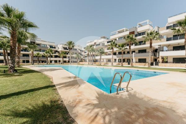 Penthouse for sale at Ático en Calle Lagos de Covadonga, Zona Lago - Los Almendros, Orihuela, Orihuela photo 1