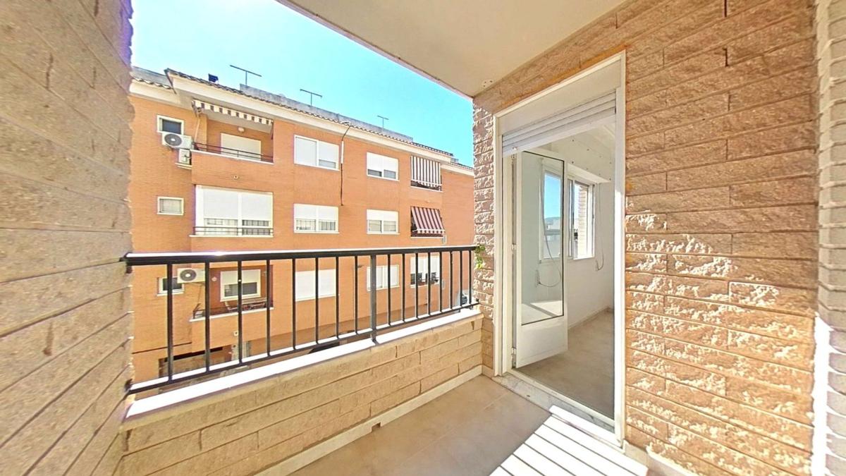 Продажа квартиры на Piso en Calle Julián Besteiro, Bigastro, Бигастро
photo 2