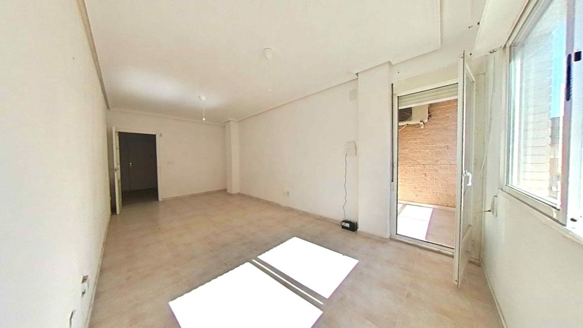 Продажа квартиры на Piso en Calle Julián Besteiro, Bigastro, Бигастро
photo 3