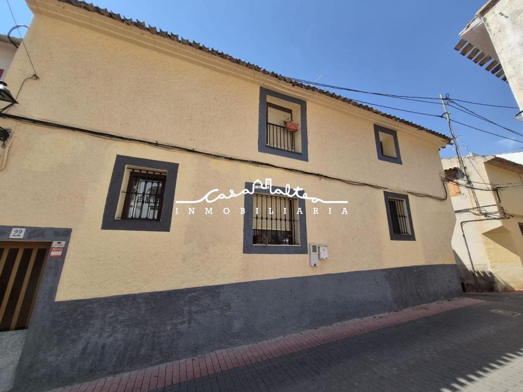 Propiedades en venta y alquiler en España photo 2