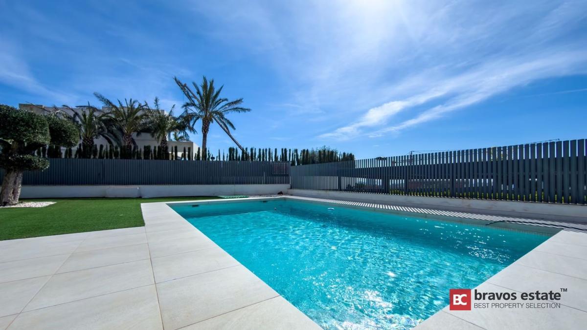 Properties for sale and rent in Spain photo 5