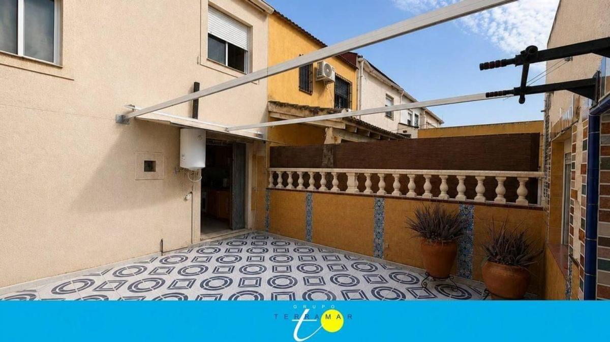 Продажа дуплекса на Dúplex en Avenida de Torrevieja, Los Balcones - Los Altos del Edén, Torrevieja, Торревьеха photo 4