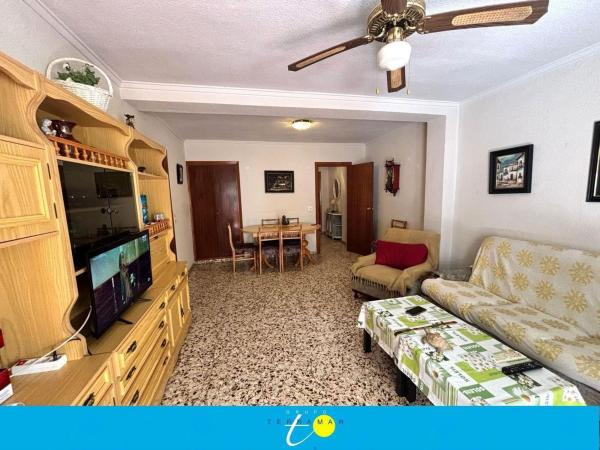 Venta de piso en Piso en Calle Vega Baja del Segura, 30, Playa de los Náufragos, Torrevieja, Torrevieja
photo 1