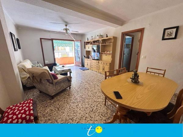 Venta de piso en Piso en Calle Vega Baja del Segura, 30, Playa de los Náufragos, Torrevieja, Torrevieja
thumbnail 1