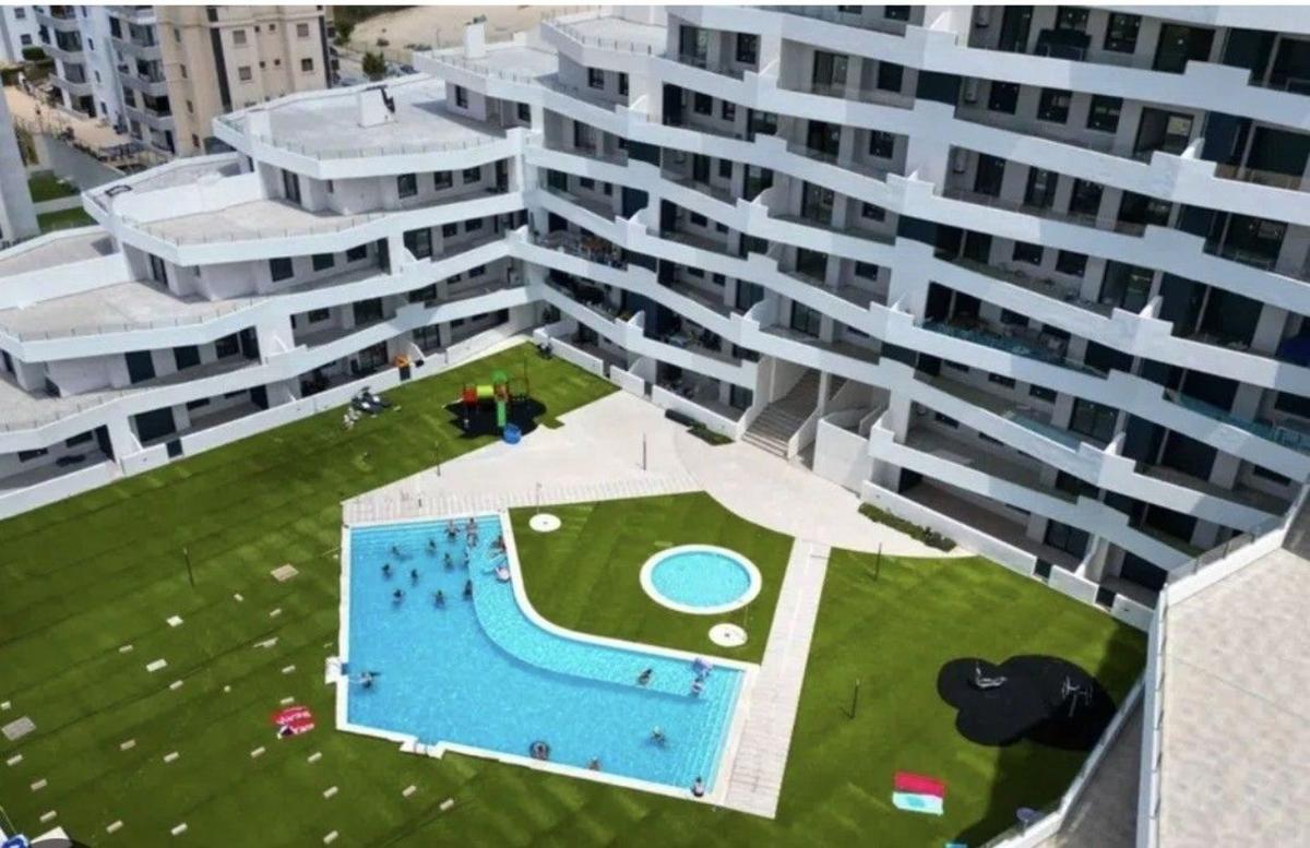 Sale of apartment in Piso en Calle Beethoven s/n, Centro, San Miguel de Salinas, San Miguel de Salinas
photo 2