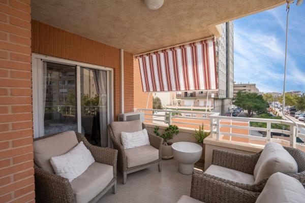 Venta de piso en Piso en Avenida Costa Blanca, Arenales del Sol, Elche / Elx, Elche / Elx
 photo 2
