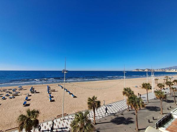 Venta de piso en Piso en Playa de Levante, Benidorm, Benidorm
 photo 1