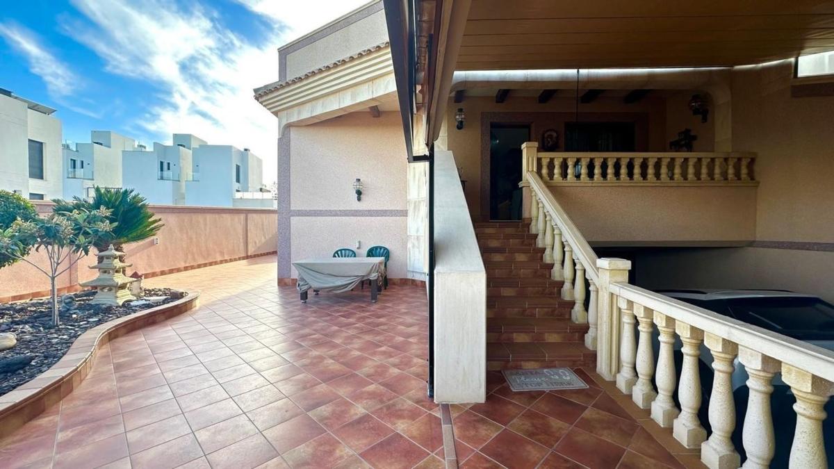 Venta de chalet independiente en Casa o chalet en Los Balcones - Los Altos del Edén, Torrevieja, Torrevieja
photo 4