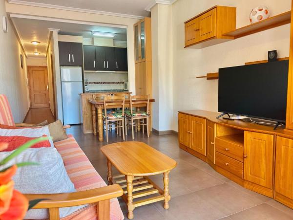 Venta de piso en Piso en Rambla Juan Mateo García s/n, Centro - Muelle Pesquero, Torrevieja, Torrevieja
 photo 4