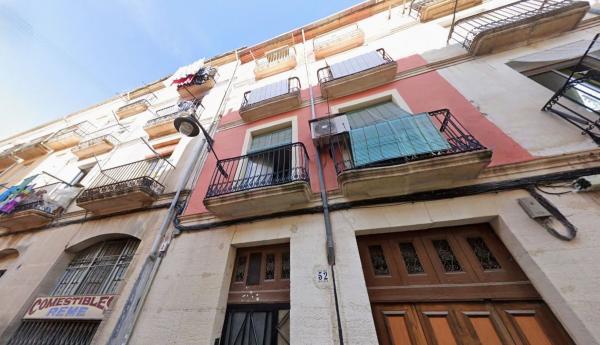 Sprzedaż mieszkania w Piso en Calle Casa Blanca, Centro - Zona Alta, Alcoy / Alcoi, Alcoy
 photo 1
