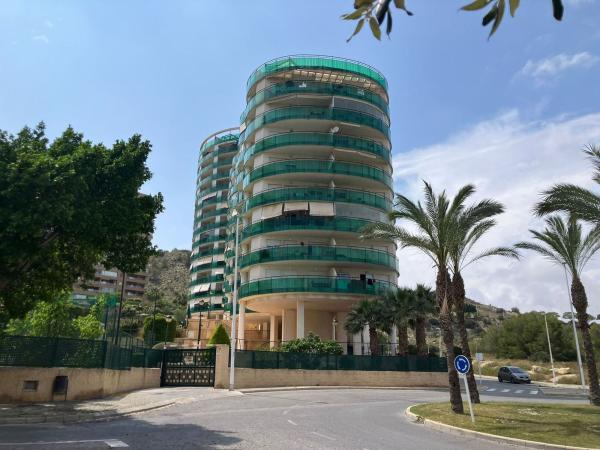 Продажа квартиры на Piso en Avenida Mestral, 5, Las Azaleas - Alkadir, La Villajoyosa / Vila Joiosa, Ла Виллахойоса / Вила Хойоса
 photo 1