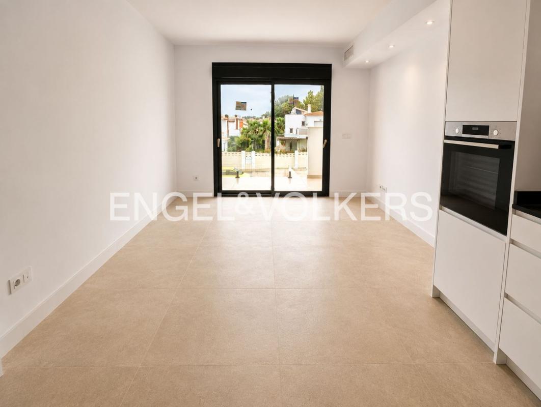 Venta de piso en Piso en El Montgó, Denia, Denia
photo 1