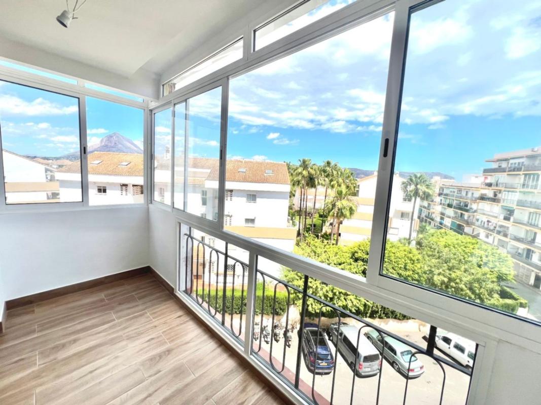 Продажа квартиры на Piso en Avenida de Paris, El Arenal, Jávea/Xàbia, Хавья/Хабия
photo 1
