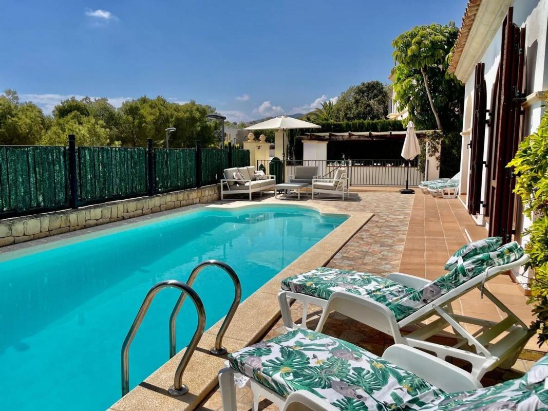 Properties for sale and rent in Spain photo 3