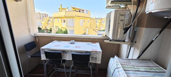 Sprzedaż mieszkania w Piso en Avenida Miguel Hernández, 57, Centro Urbano, Denia, Dénia
thumbnail 1