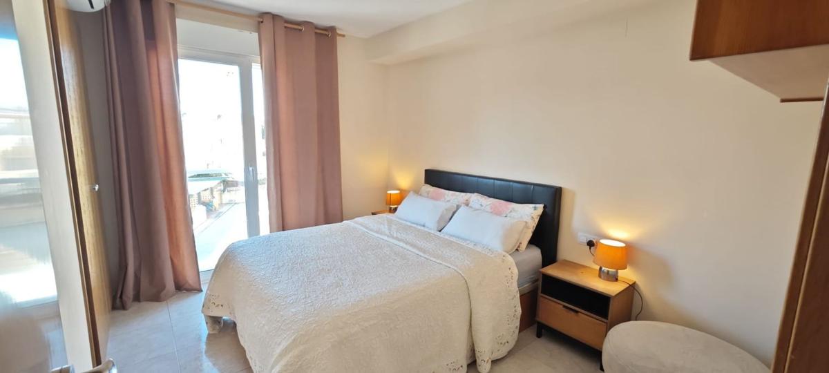 Sale of apartment in Piso en Centro Urbano, Denia, Denia
photo 5