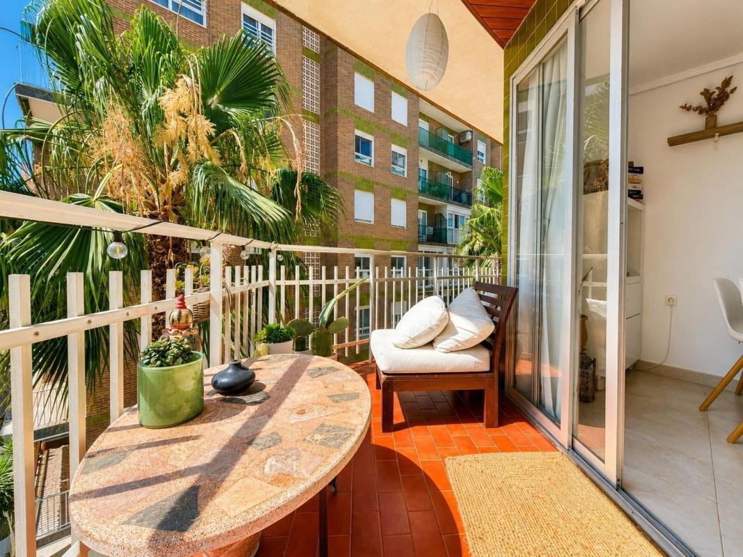 Venta de piso en Piso en Calle Joaquín Chapaprieta, 23, Centro - Muelle Pesquero, Torrevieja, Torrevieja
photo 2