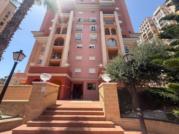Venta de piso en Piso en Zona los Frutales, Torrevieja, Torrevieja
thumbnail 3