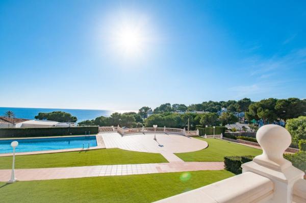Sale of flat in Piso en Calle Coll de Rates, Pinar de Advocat-Cometa, Moraira, Moraira
 photo 1