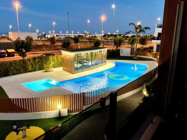 Продажа квартиры на Piso en Zona Pueblo, Pilar de la Horadada, Пилар де ла Орадада
thumbnail 1