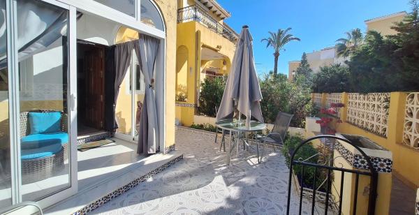 Продажа квартиры на Piso en Gabriela Mistra, Zona los Frutales, Torrevieja, Торревьеха
 photo 1