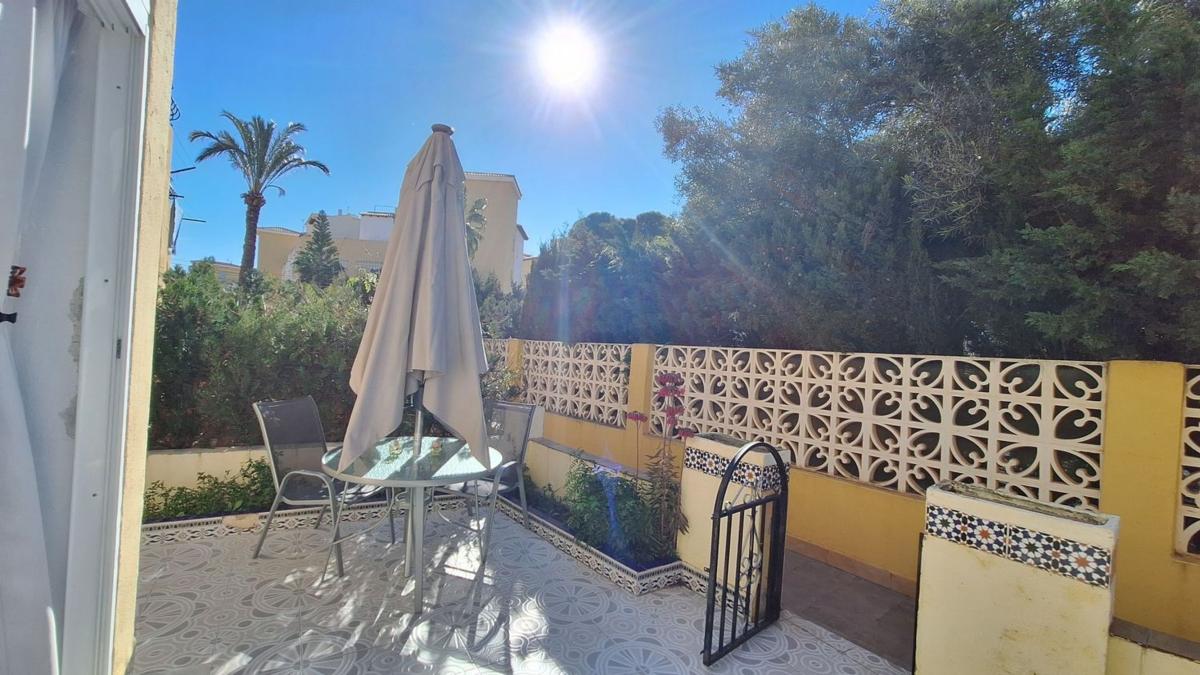 Продажа квартиры на Piso en Gabriela Mistra, Zona los Frutales, Torrevieja, Торревьеха
 photo 3