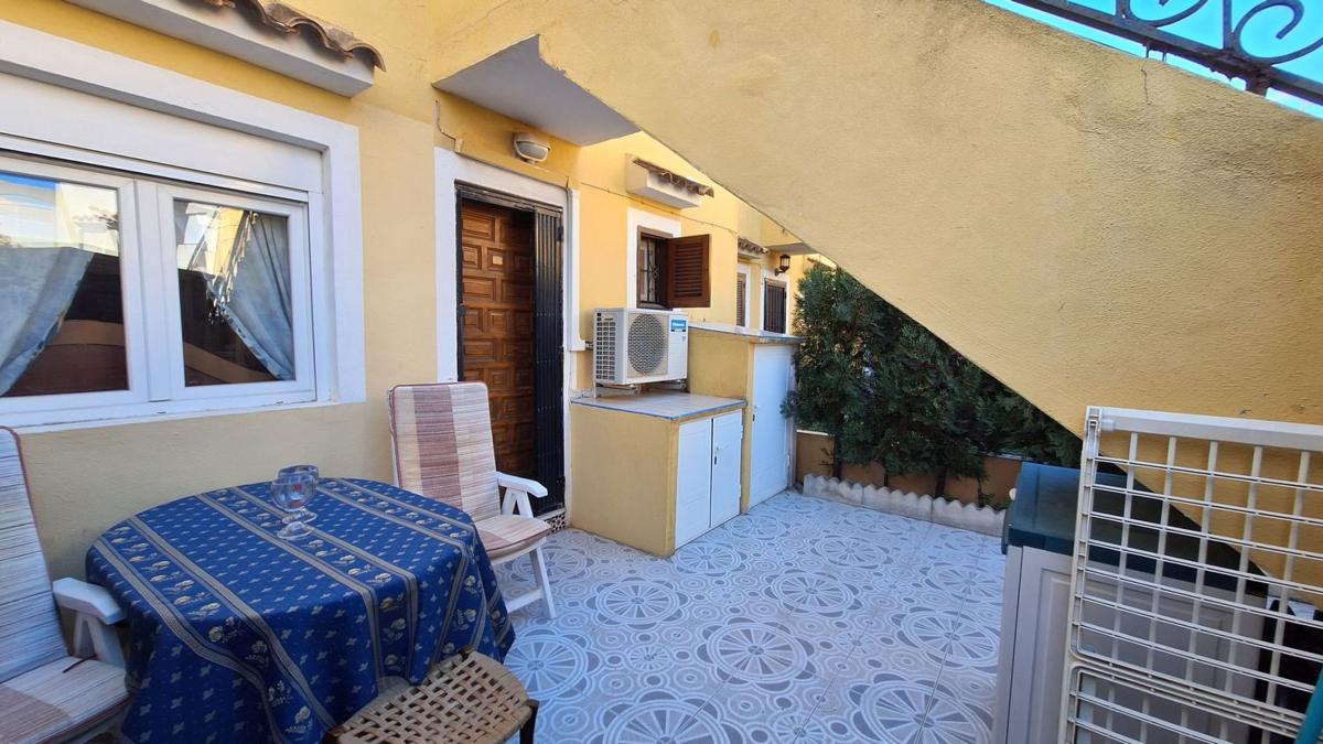 Продажа квартиры на Piso en Gabriela Mistra, Zona los Frutales, Torrevieja, Торревьеха
 photo 4